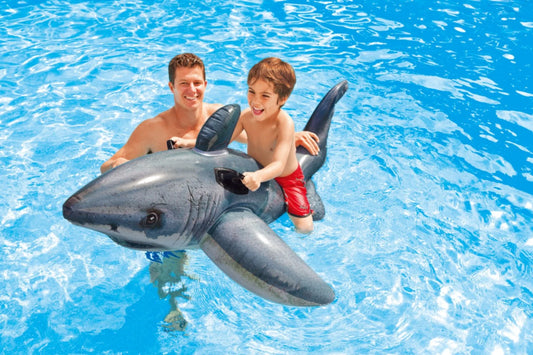 GONFLABLE A CHEVAUCHER (173X107 CM) REQUIN BLANC